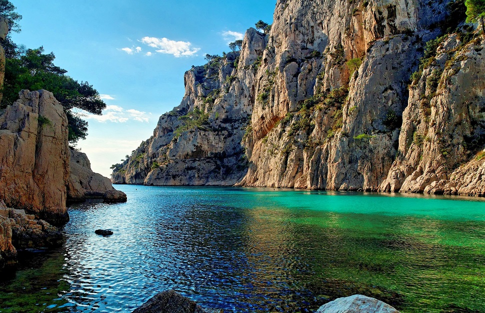 Средиземное море скалы